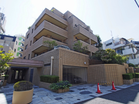 ベルテ西参道 3F/2LDK